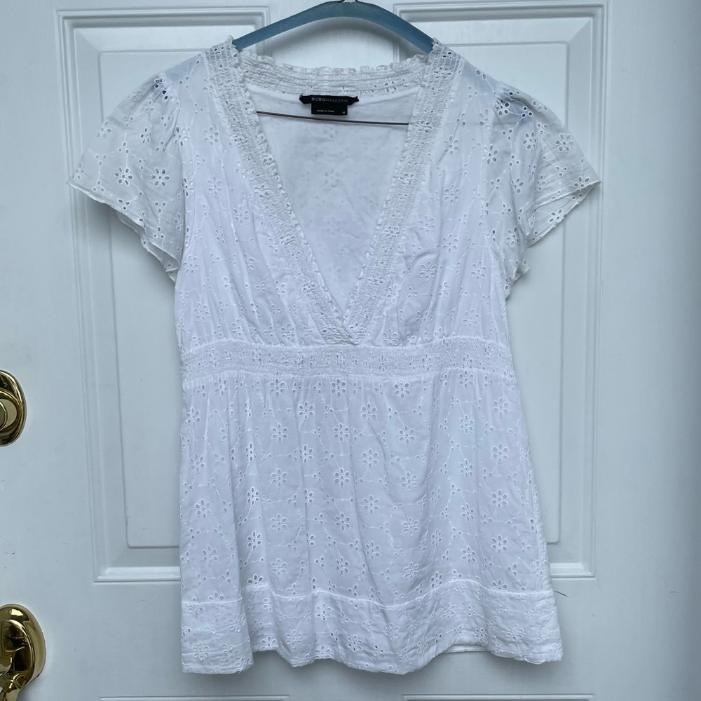 BCBGMaxAzria White Eyelet Short Sleeve Top Empire Waist Size M